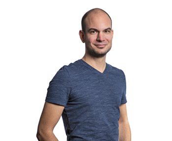 Thomas J. - Communication & Marketing Manager